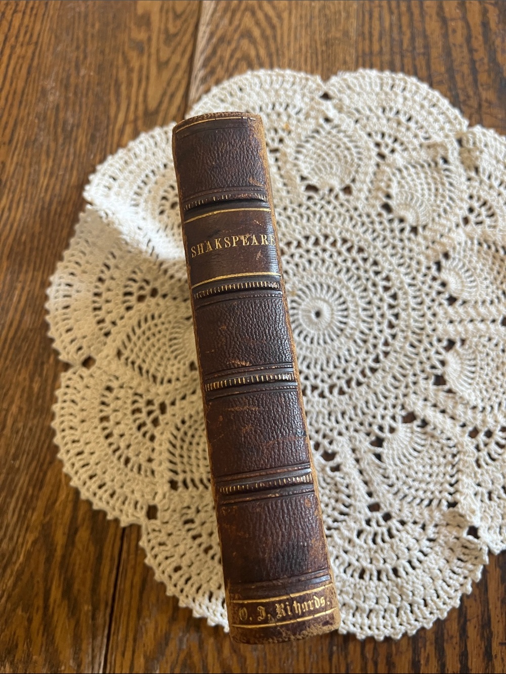 Vintage Brown Leather Hardcove Shakespeare 1868  Book - Picture 8 of 8